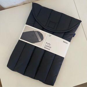 NWT Baggu Puffy Laptop Sleeve 13”